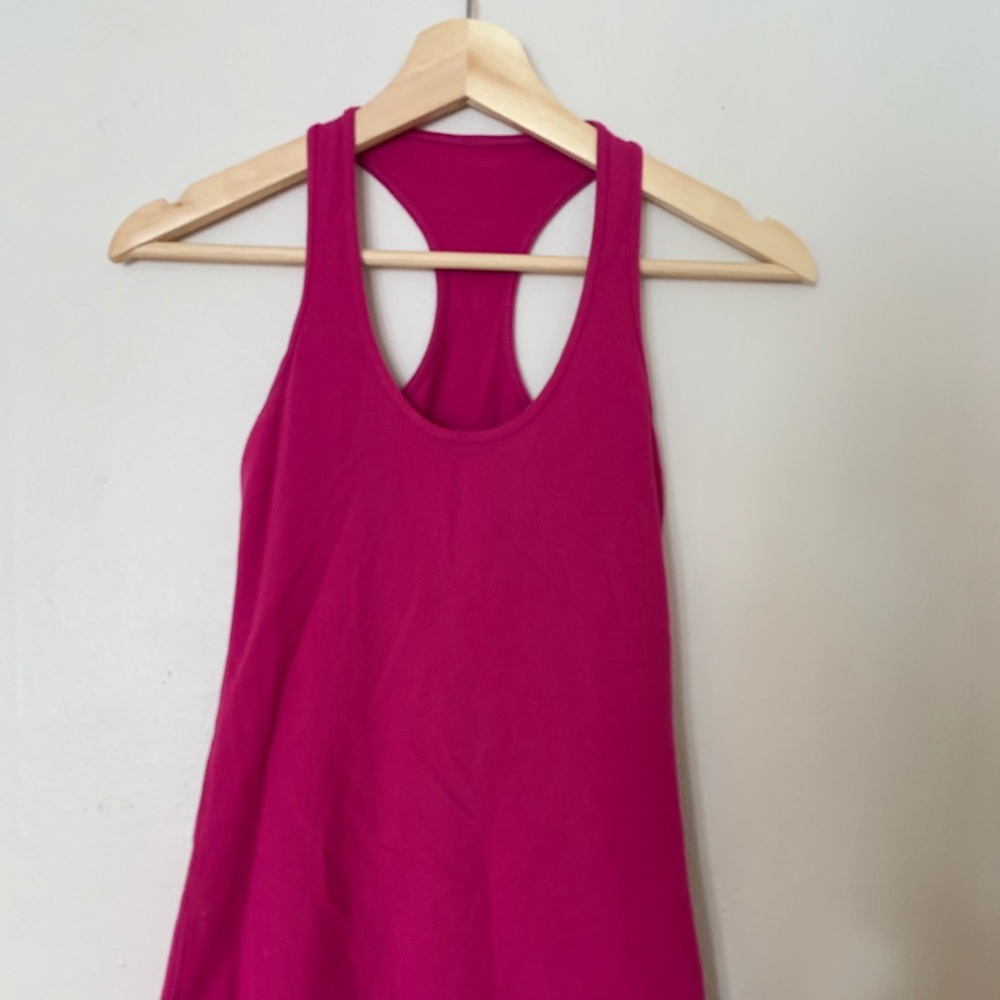 Lululemon pink Razorback tank - Picture 2 of 3